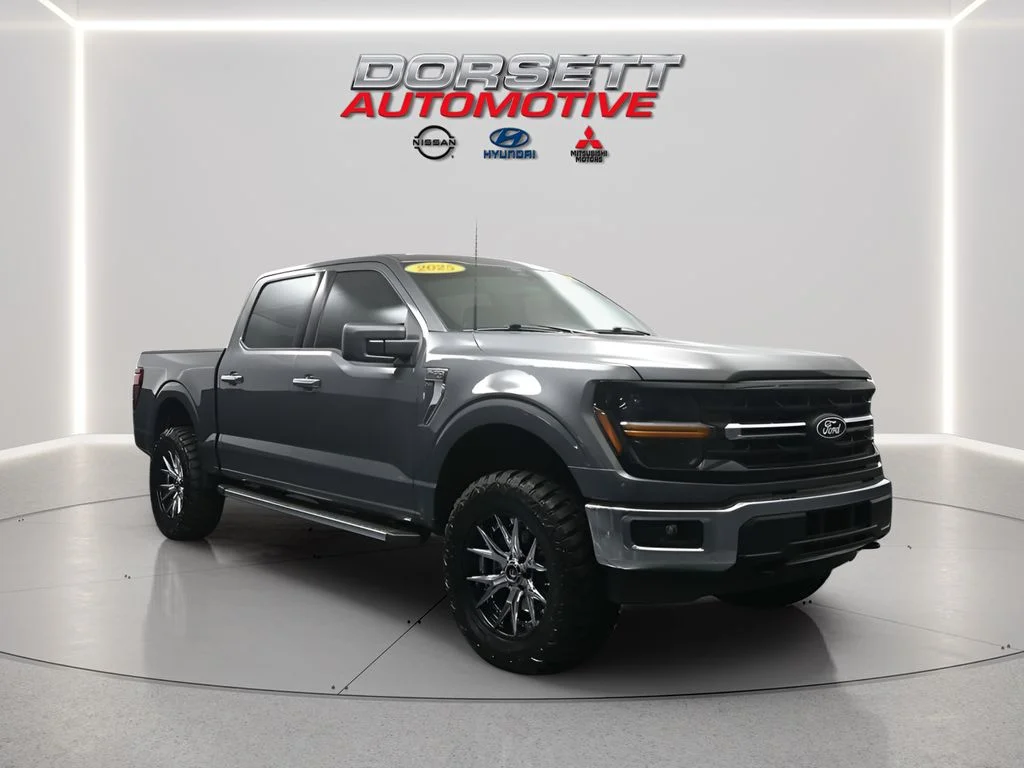 Used 2025 Carbonized Grey Metallic Ford XLT image 4