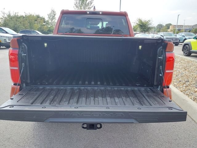 2025 Toyota Tacoma TRD Off Road - Photo 12