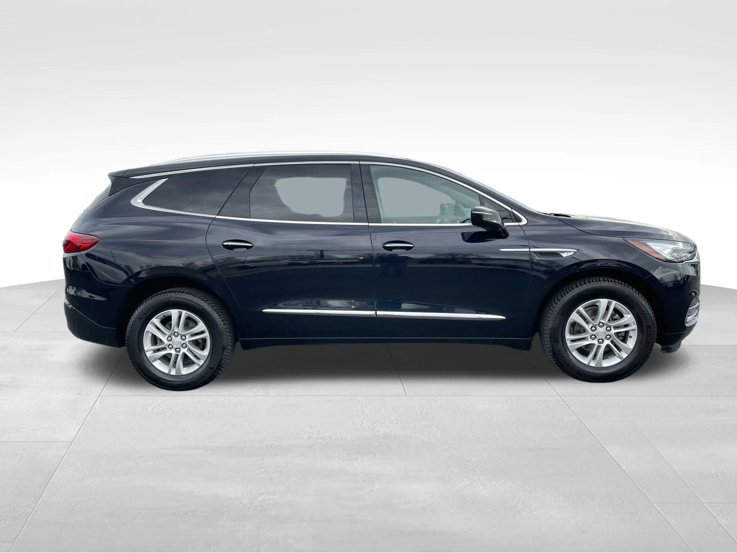 Used 2020 Buick Enclave Essence with VIN 5GAEVAKW9LJ109135 for sale in Union Gap, WA