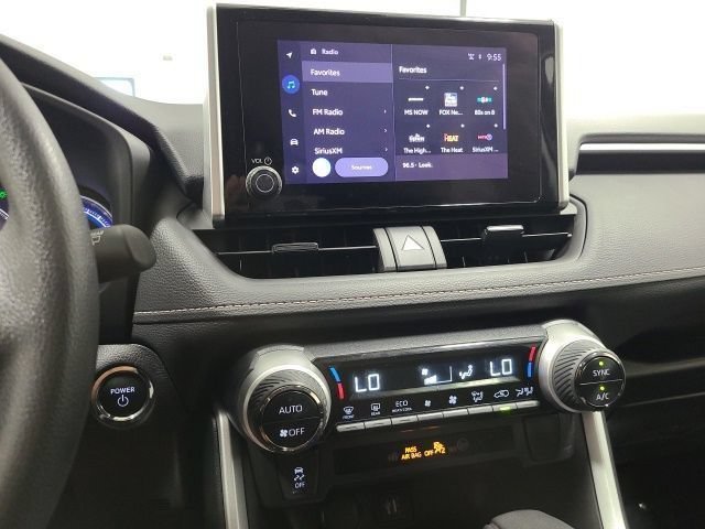 2024 Toyota RAV4 Woodland Edition - Photo 22