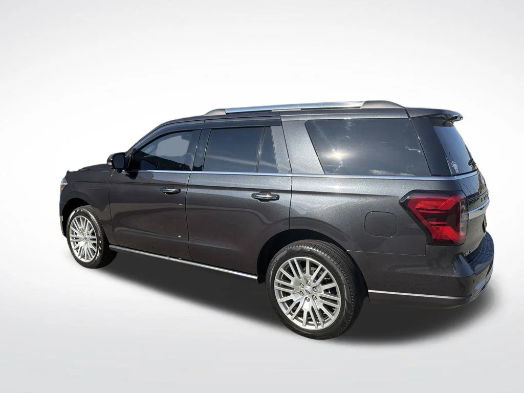 Used 2024 Gray Ford Limited image 2