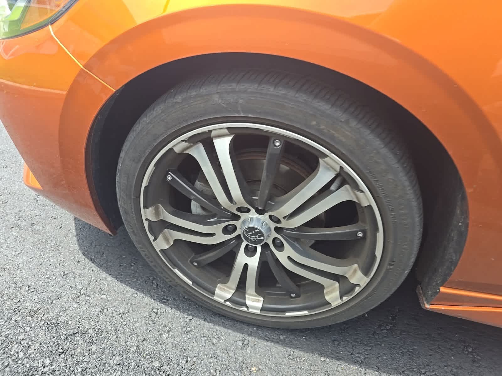 Used 2023 Monarch Orange Metallic/Super Black Nissan SR image 8