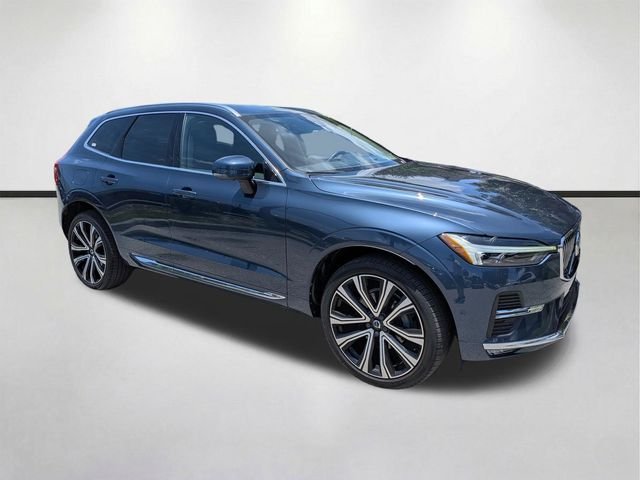 2023 Volvo XC60 B5 Ultimate Bright Theme