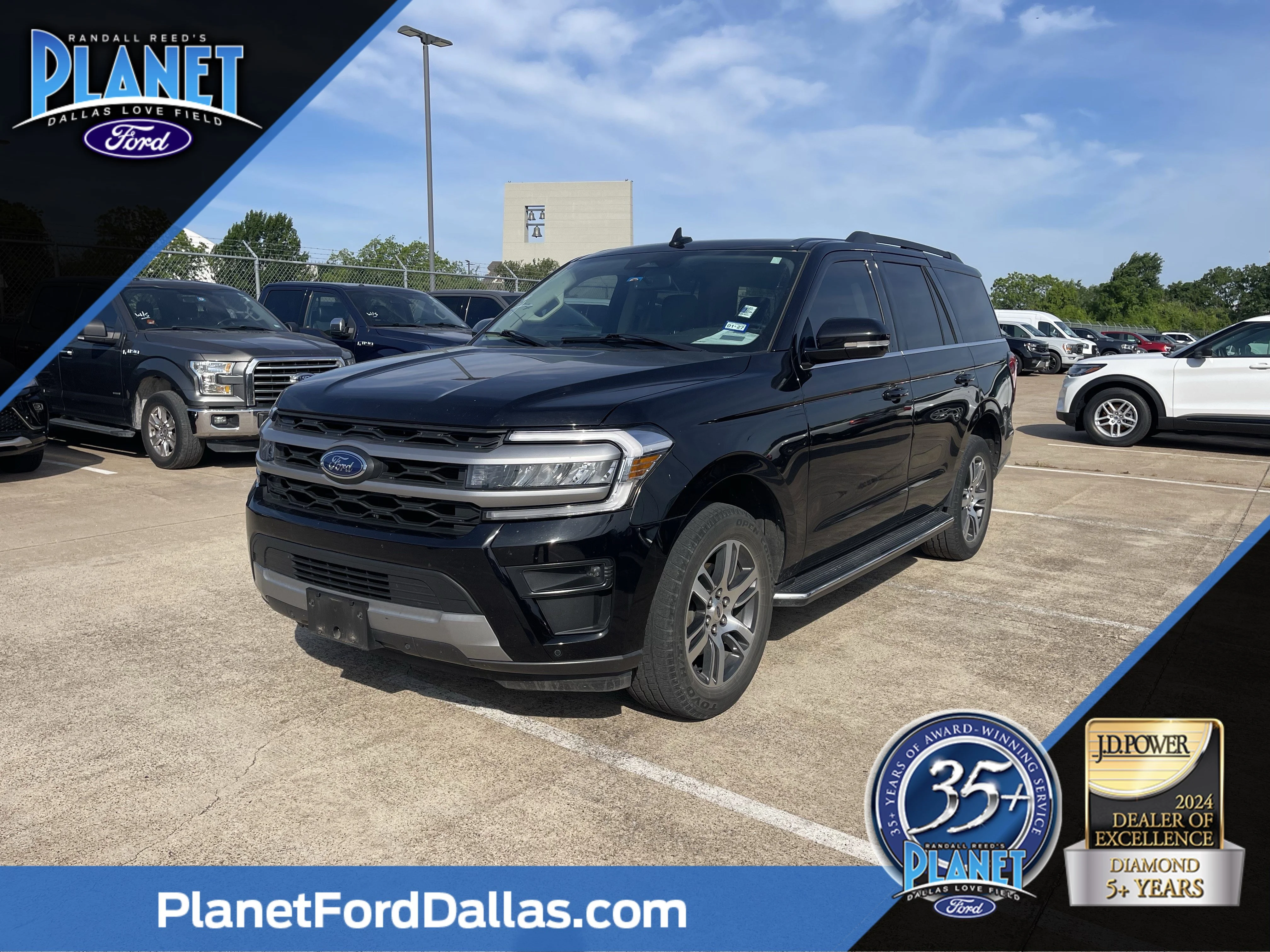 2022 Ford Expedition XLT's photo