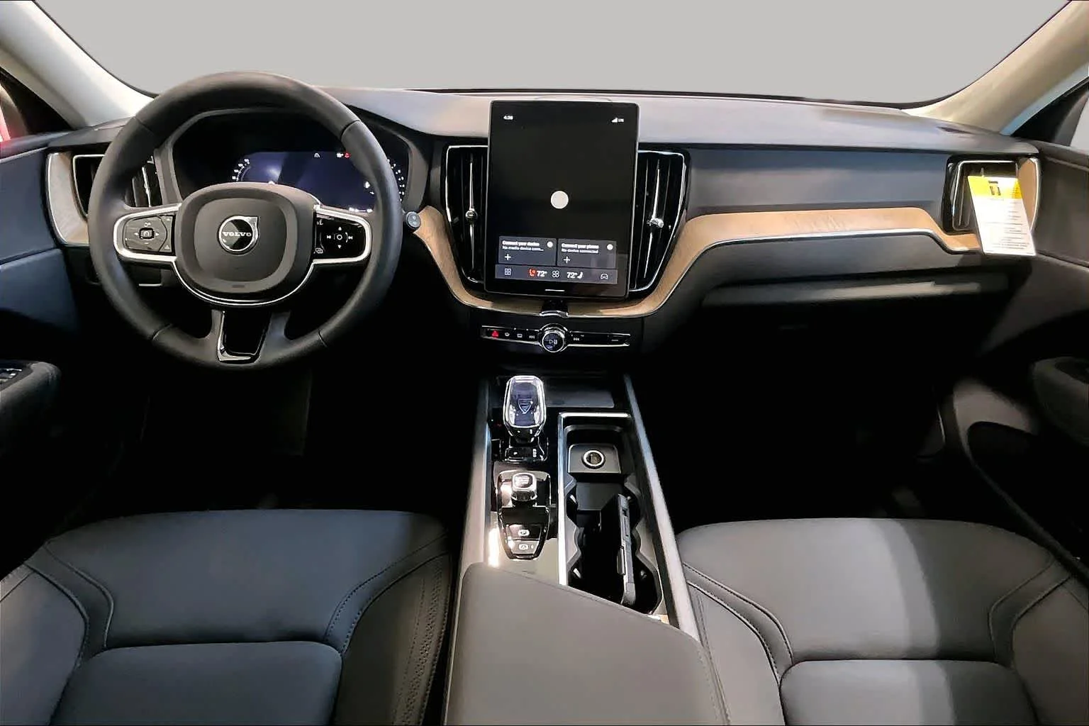 New 2026 Aurora Silver Volvo Plus image 7