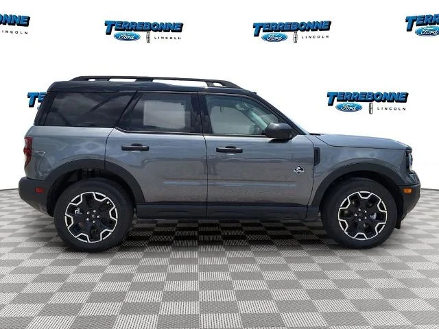 New 2026 Carbonized Gray Metallic Ford Outer Banks® image 27