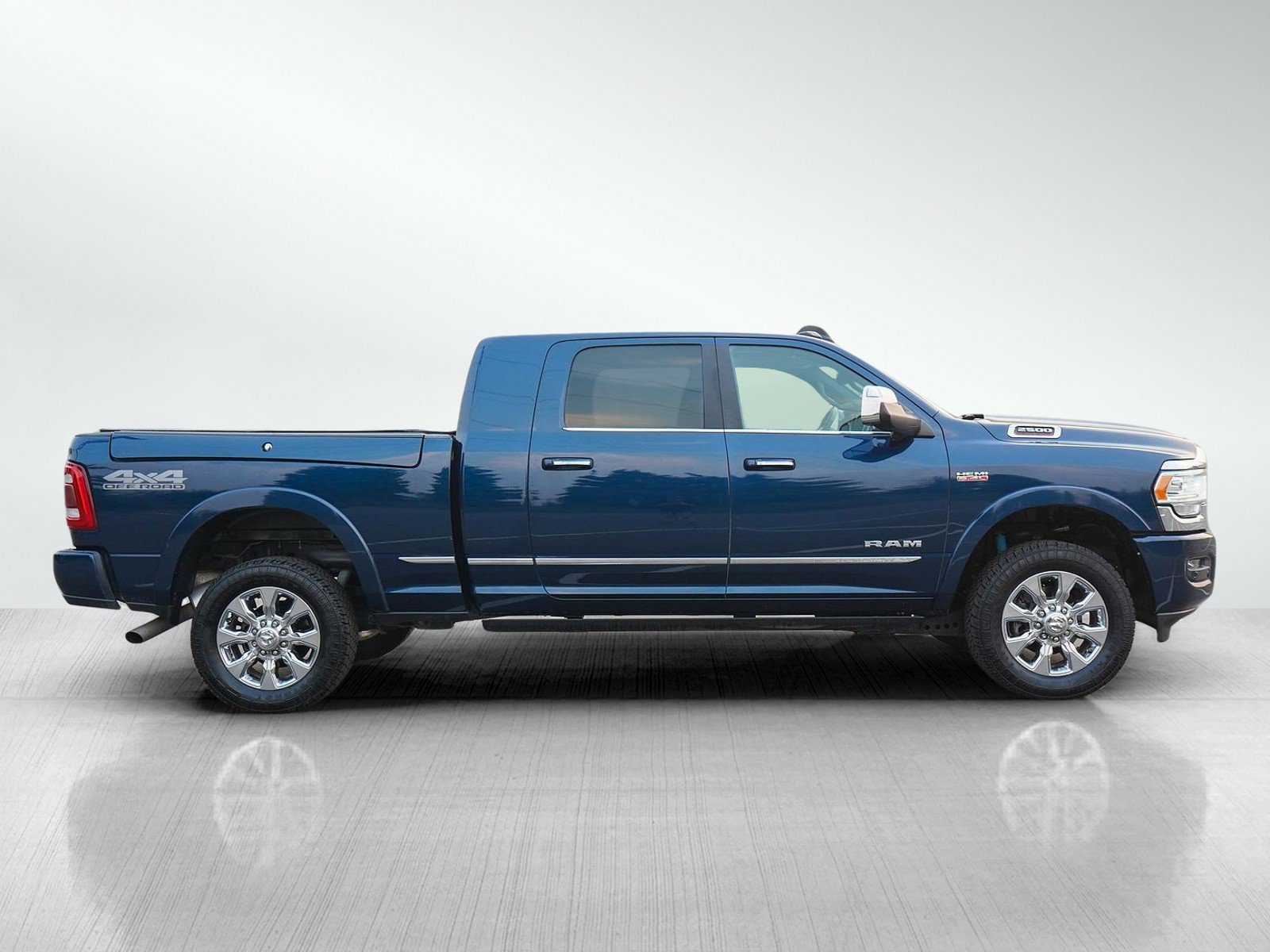 Used 2019 Patriot Blue Pearlcoat Ram Limited image 6