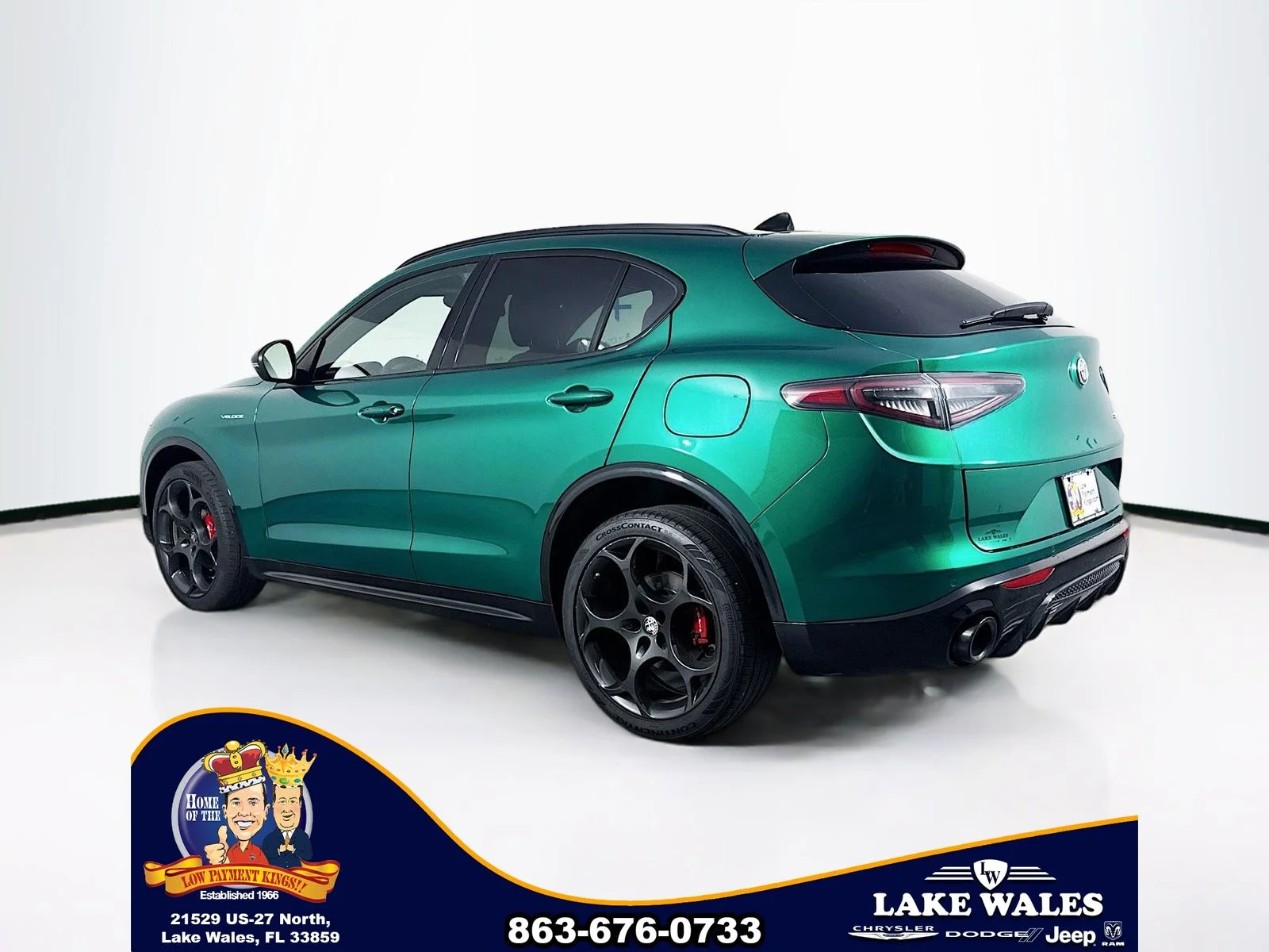 Used 2025  Alfa Romeo  image 5