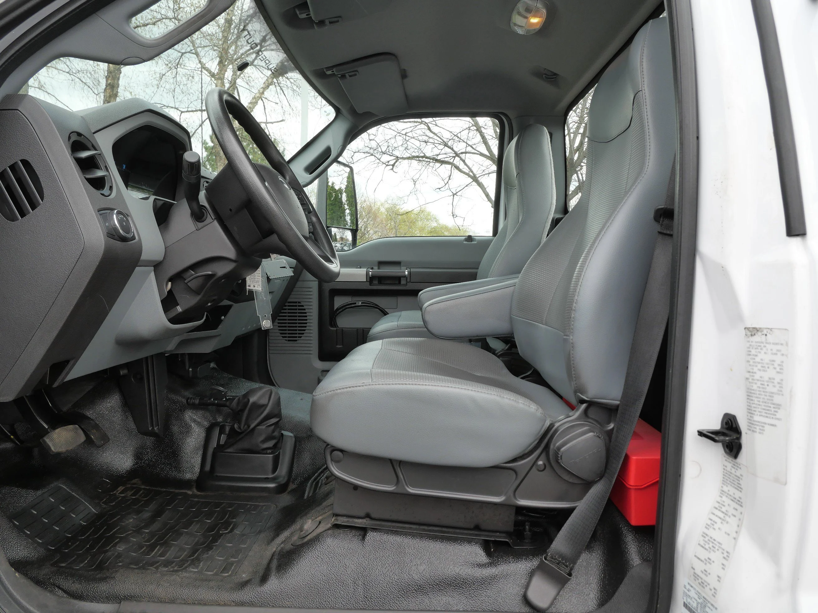 Used 2023 Oxford White Ford Base image 17
