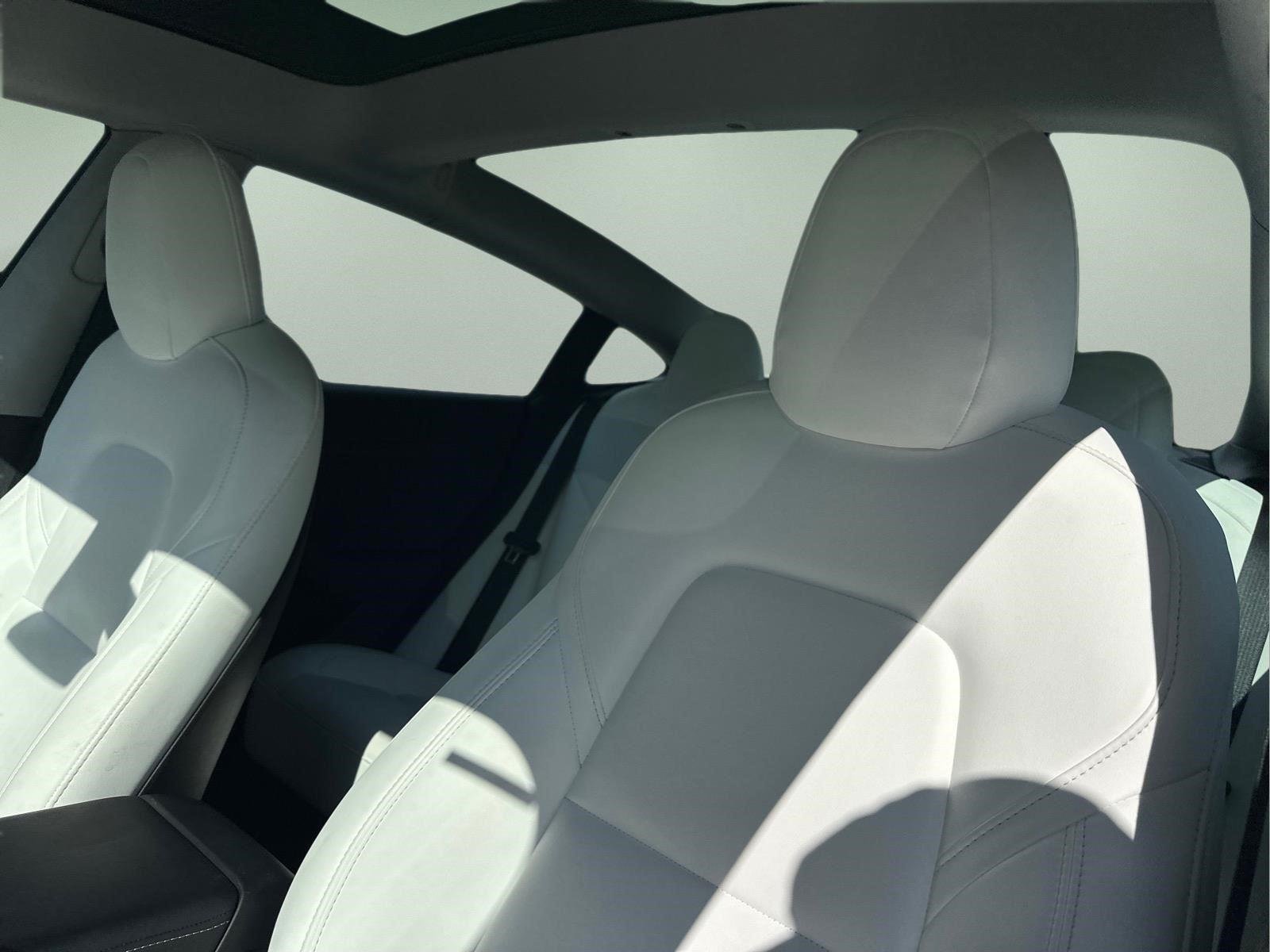 2022 Tesla Model 3 Long Range - Photo 22