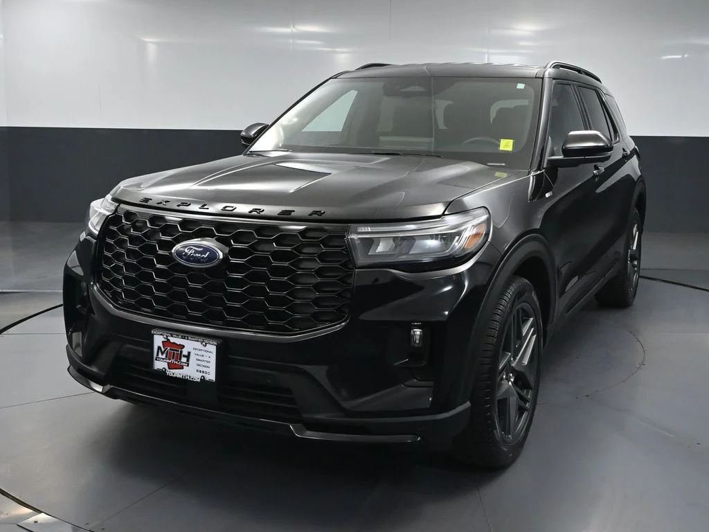 Certified Used 2025 Black Ford ST-Line image 11