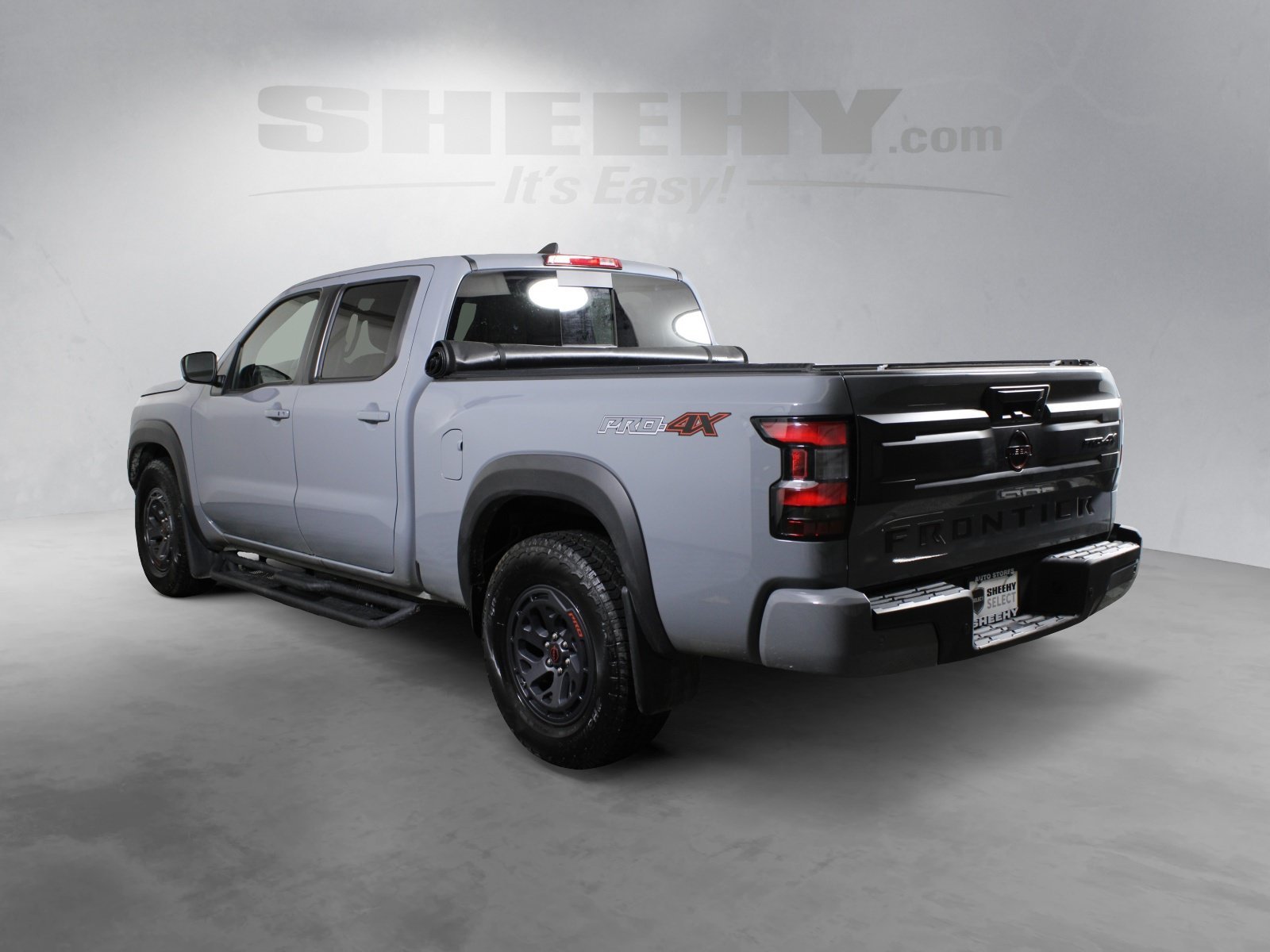 Used 2025 Gray Nissan PRO-4X image 10