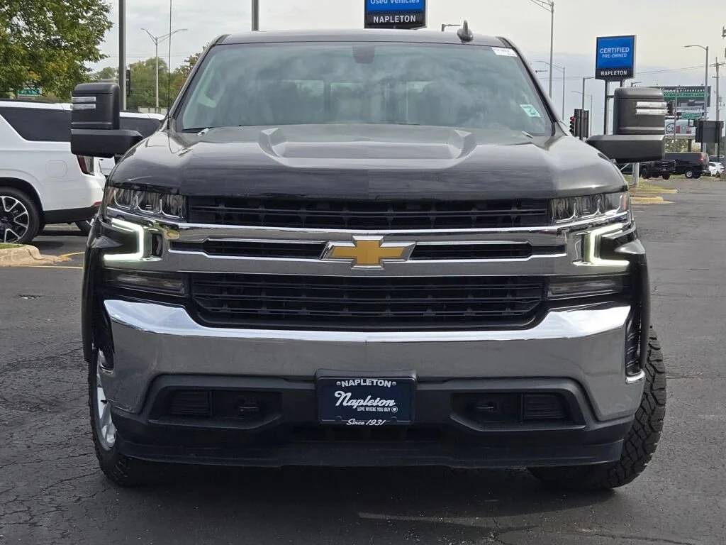 Used 2021 Black Chevrolet LT image 2