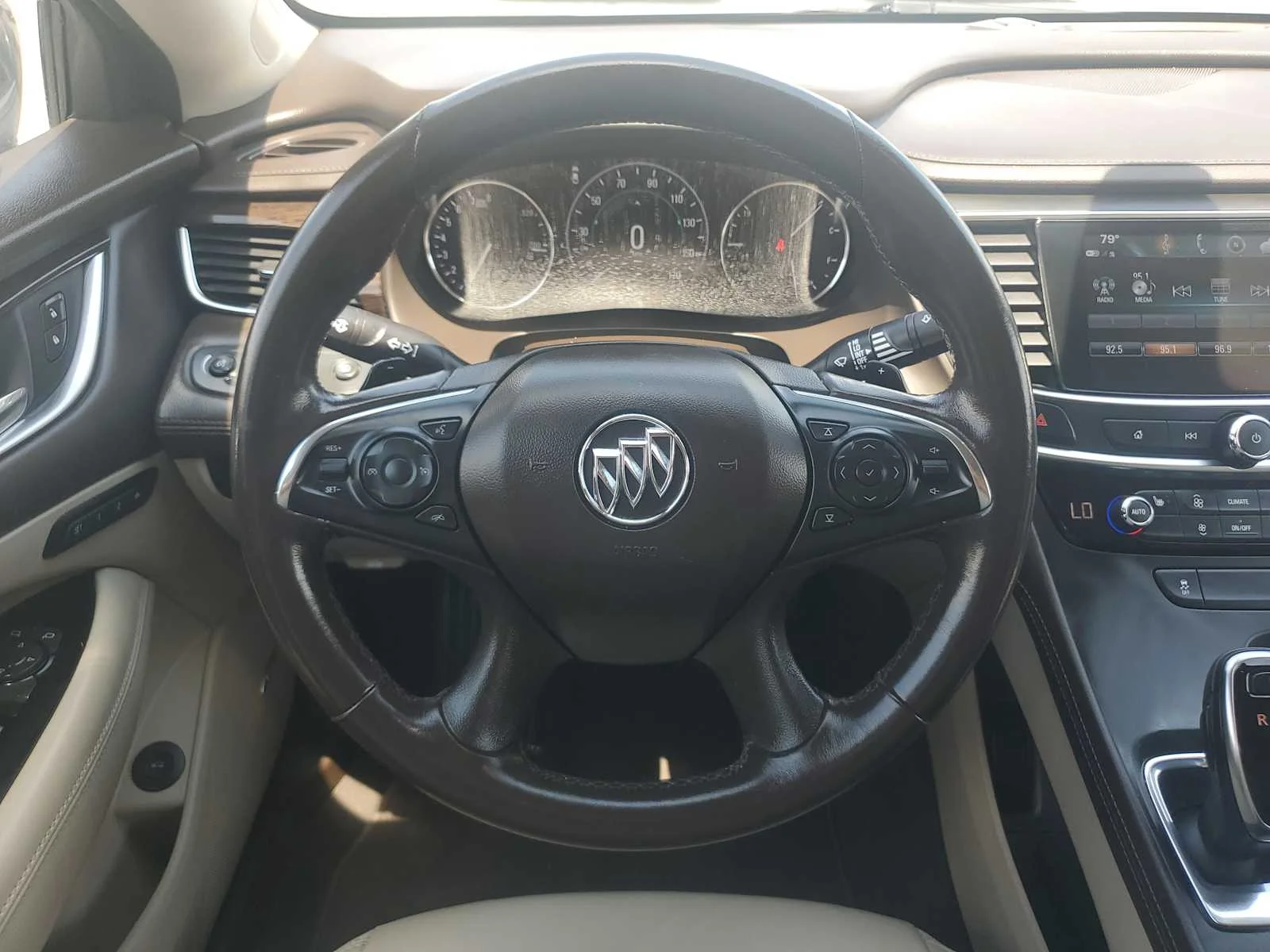 Used 2018 SATIN STEEL METALLIC Buick Essence image 17