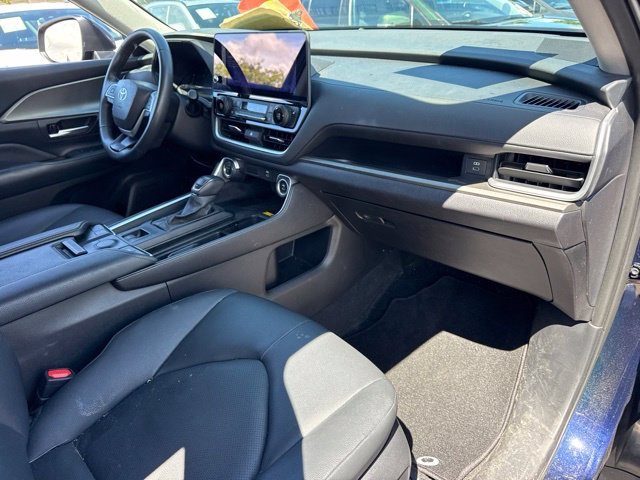 Used 2025 Blue Toyota XLE image 15