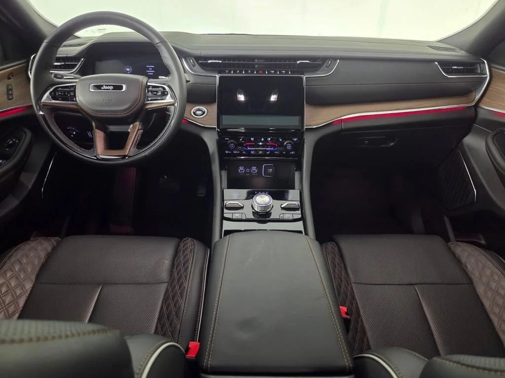 2025 Jeep Grand Cherokee Summit - Photo 26