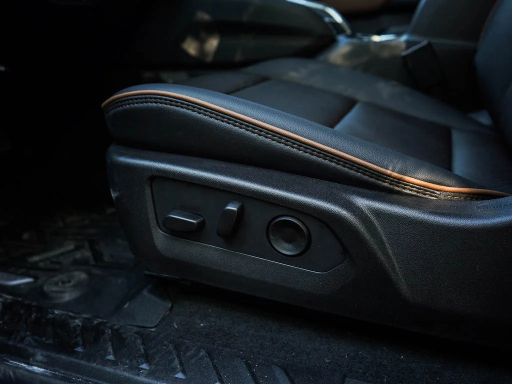 New 2026 Onyx Black GMC AT4 image 18
