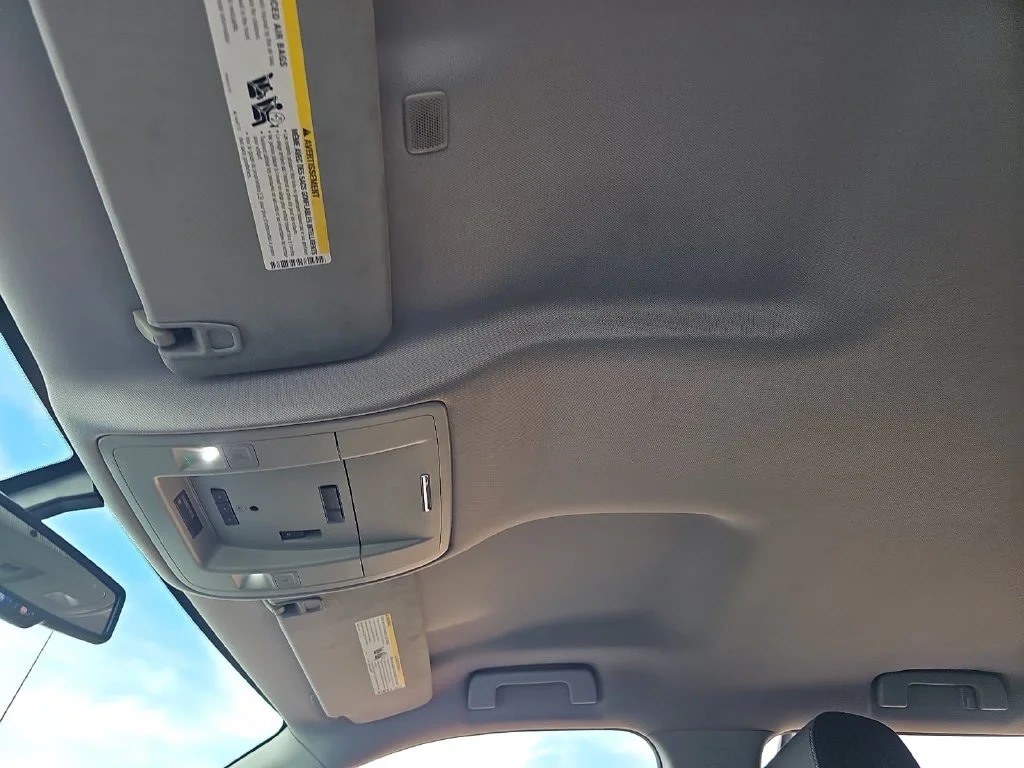 Used 2018 Red Chevrolet LT image 28