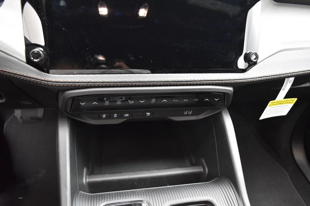 New 2026 Bright White Clearcoat Jeep Limited image 17