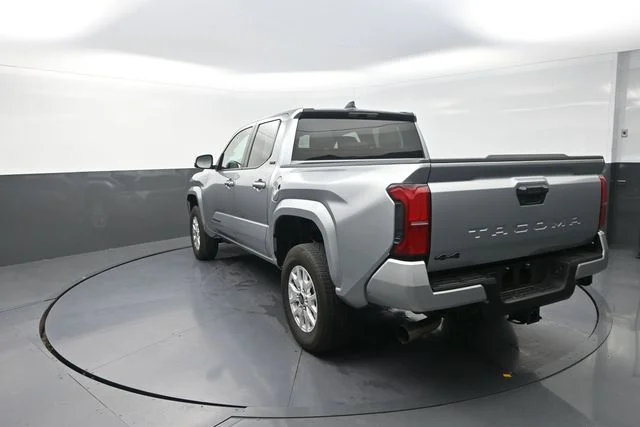 Used 2025 Silver Toyota SR5 image 3