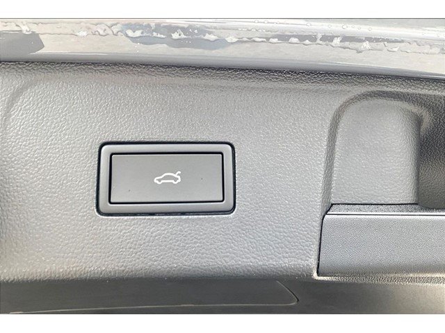 New 2026 Pure Gray Volkswagen 2.0T SE W/TECHNOLOGY image 25