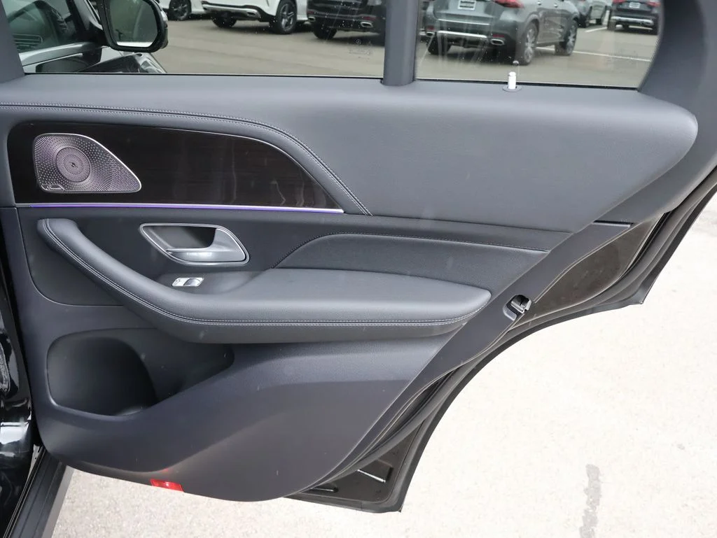 New 2026 Obsidian Black Mercedes-Benz GLE 350 image 16