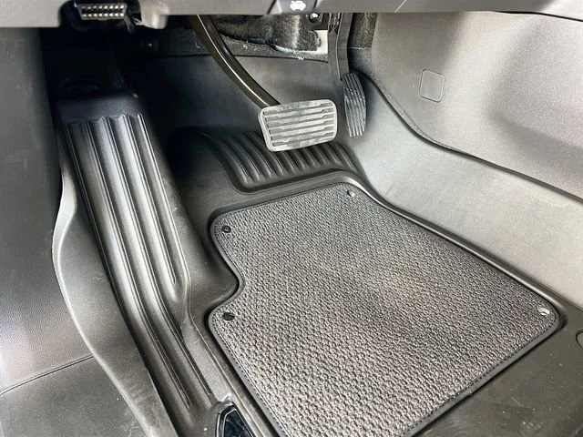 2026 GMC Sierra 1500 AT4X - Photo 14