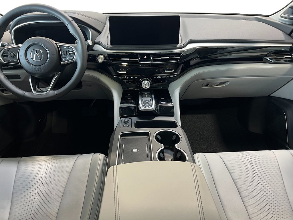 New 2026 Solar Silver Metallic Acura w/Technology Package image 18