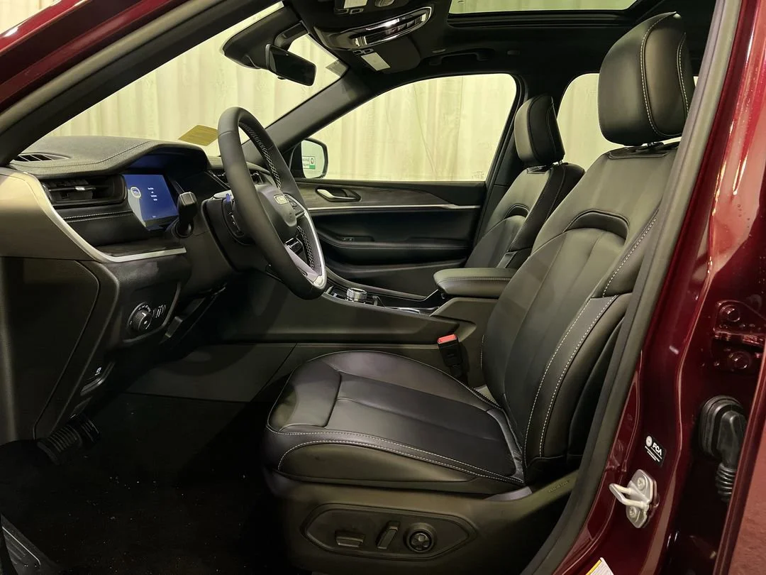 2026 Jeep Grand Cherokee Limited - Photo 14