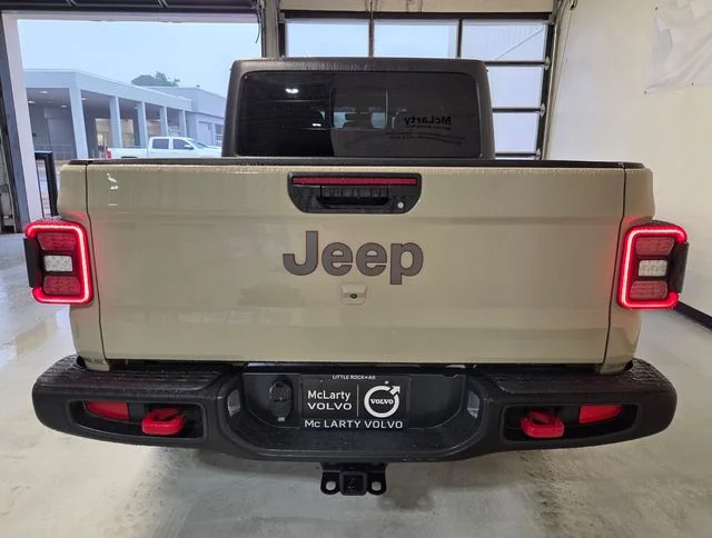 Used 2020 Beige Jeep Rubicon image 6
