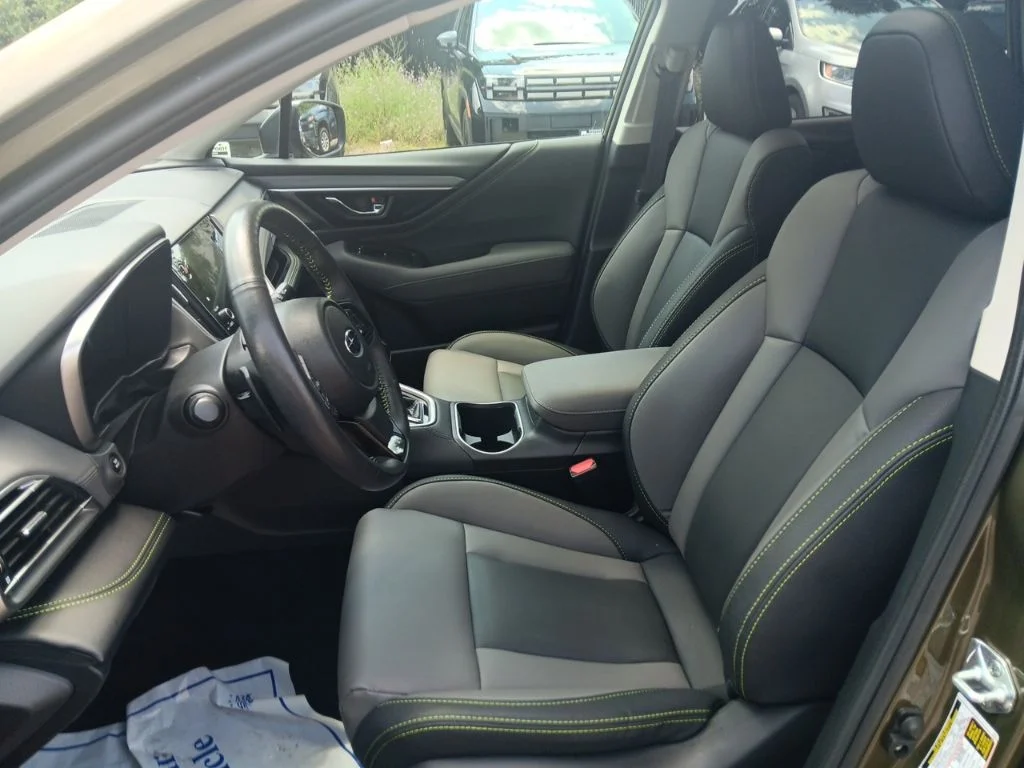 Used 2024 Autumn Green Metallic Subaru Onyx Edition image 14