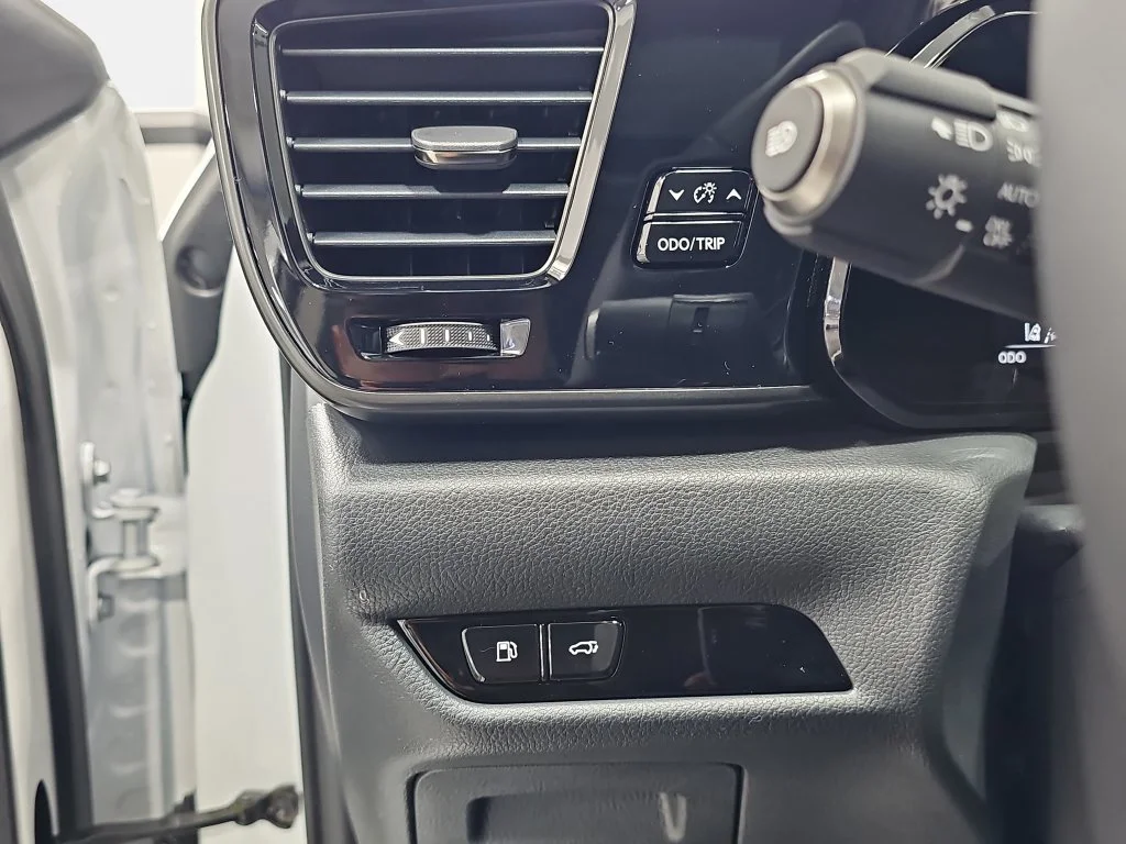 New 2026 Ultra White Lexus PREMIUM image 25