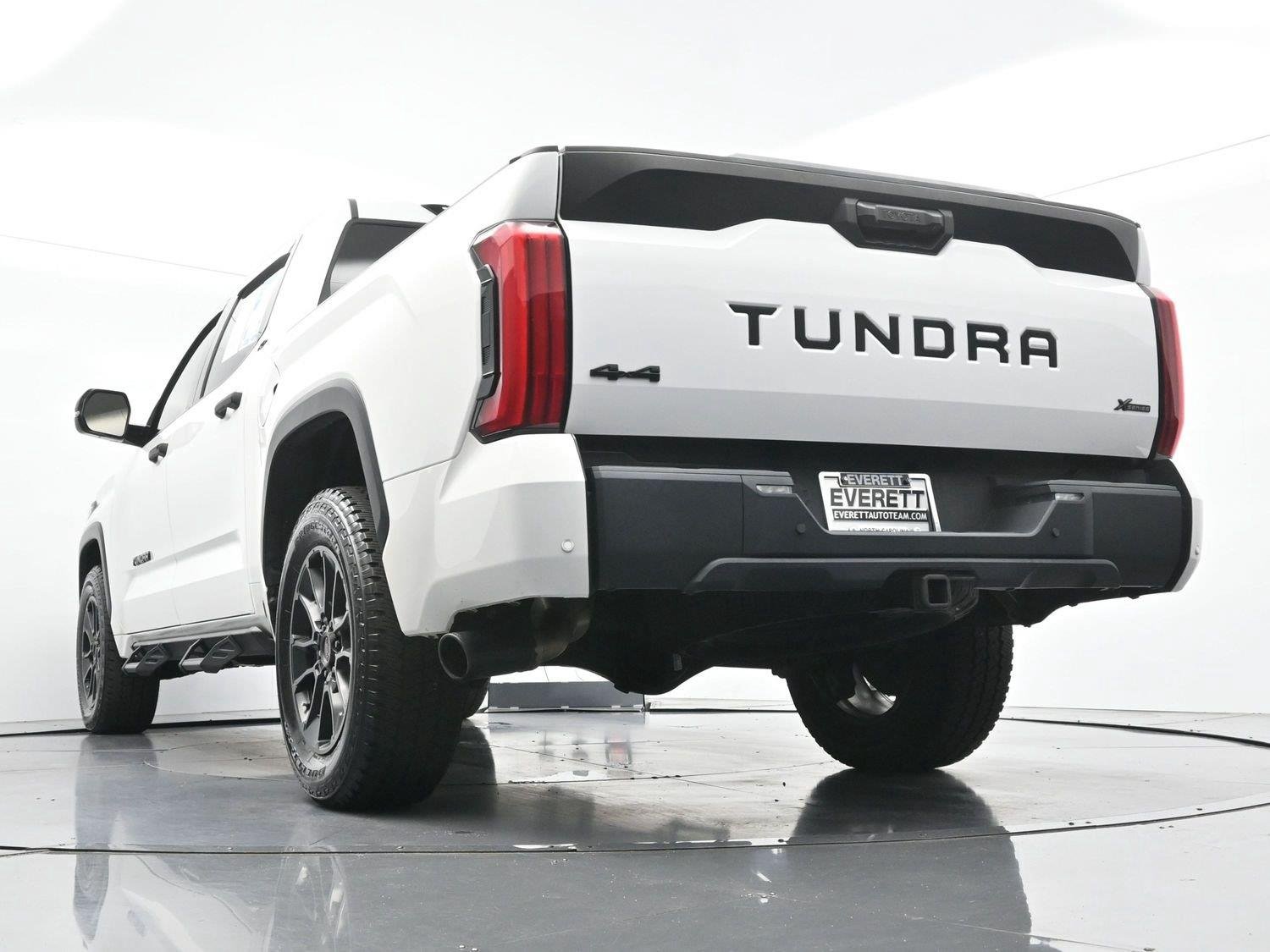 Used 2024 White Toyota SR5 image 45