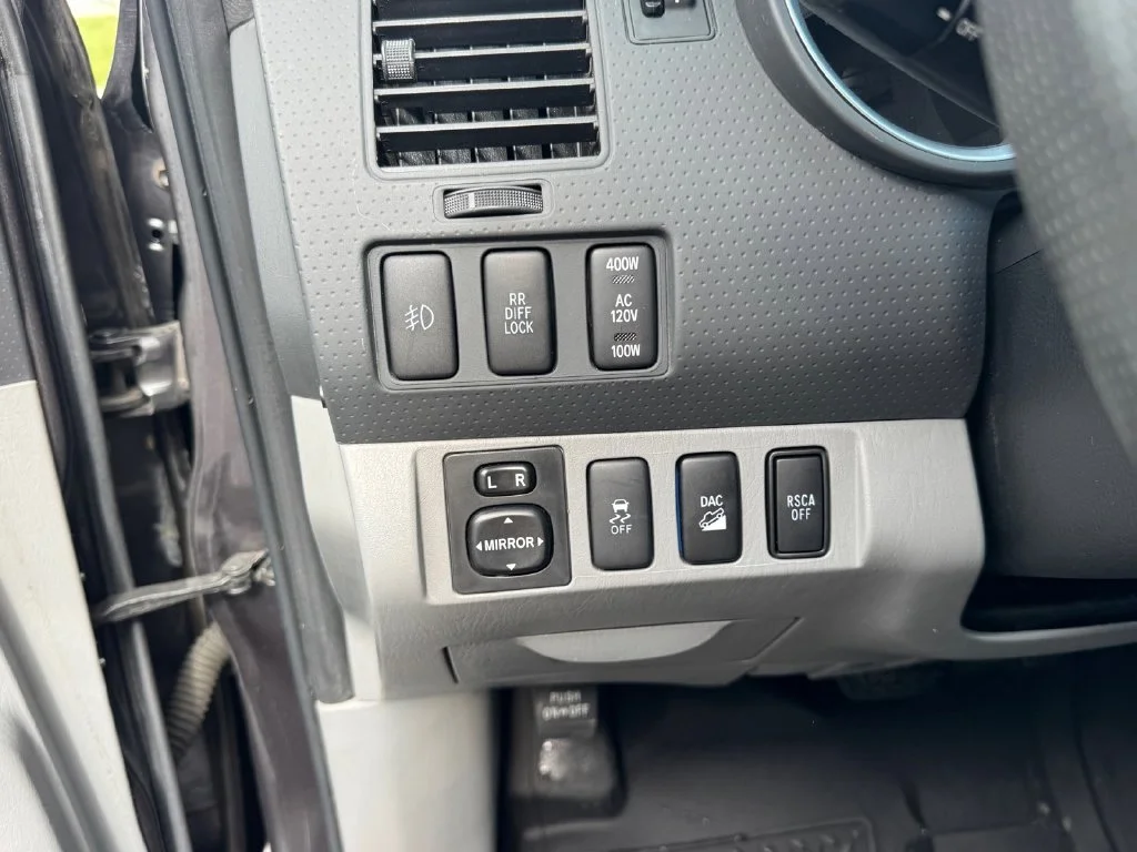 Used 2015 Gray Toyota Base image 18
