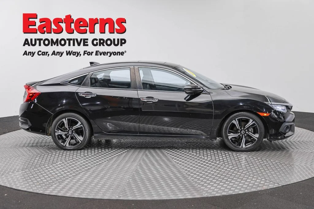 Used 2017 Black Honda Touring image 4