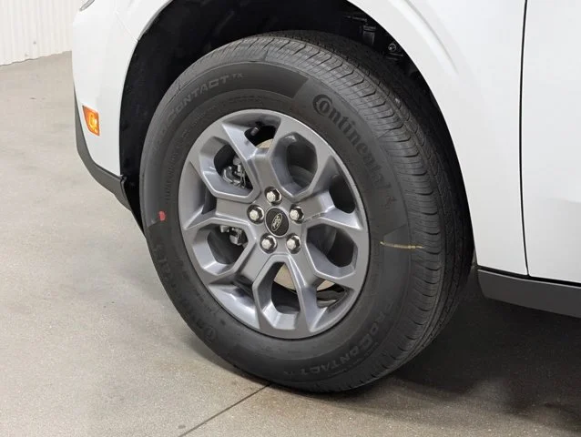 New 2026 Oxford White Ford XLT image 32