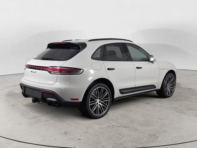 Used 2024  Porsche S image 5