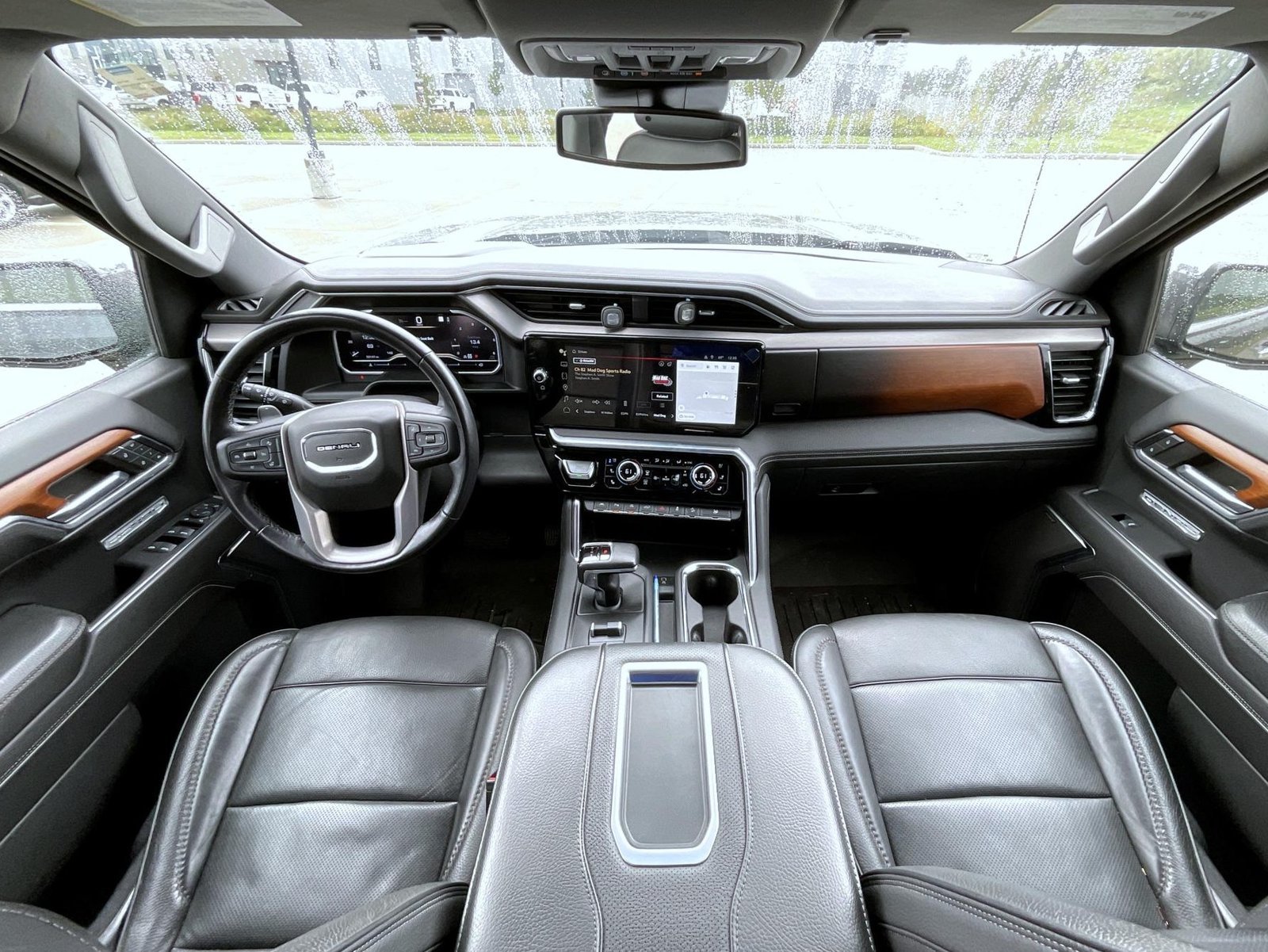 Used 2022 Silver GMC Denali image 15