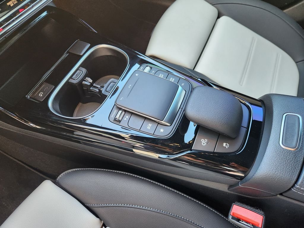 Used 2022 Iridium Silver Metallic Mercedes-Benz CLA 35 AMG® image 21