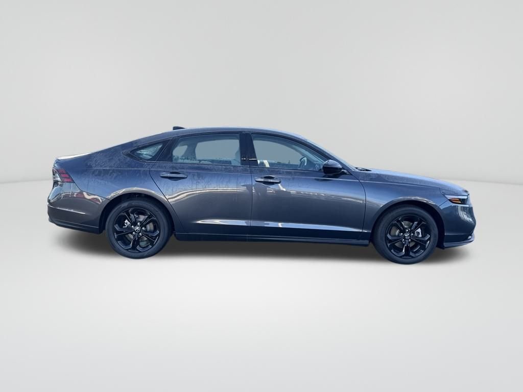 2025 Honda Accord SE - Photo 8