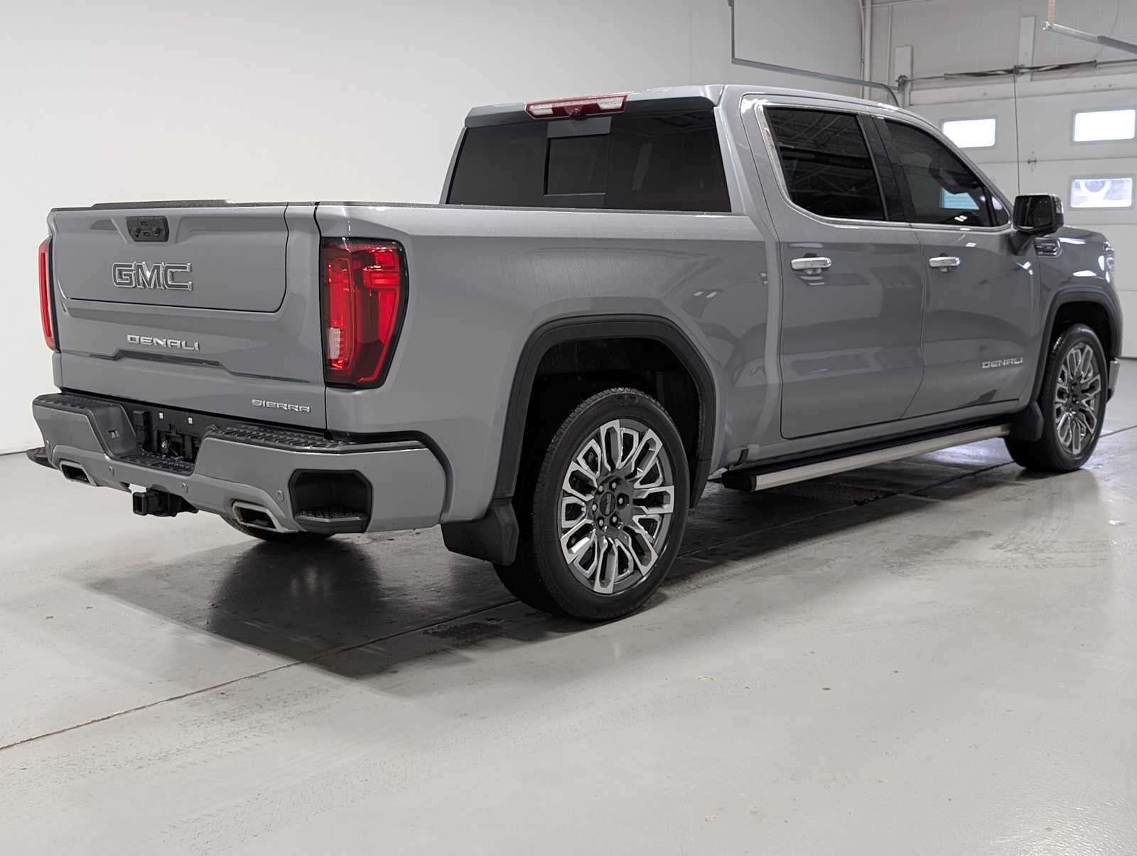 Used 2024 Sterling Metallic GMC Denali Ultimate image 8