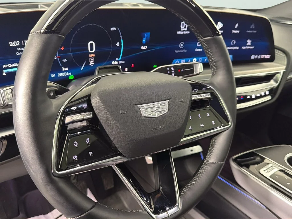 2025 Cadillac LYRIQ Luxury 3 - Photo 22