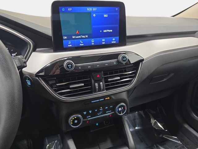 Used 2020 Gray Ford SE image 20