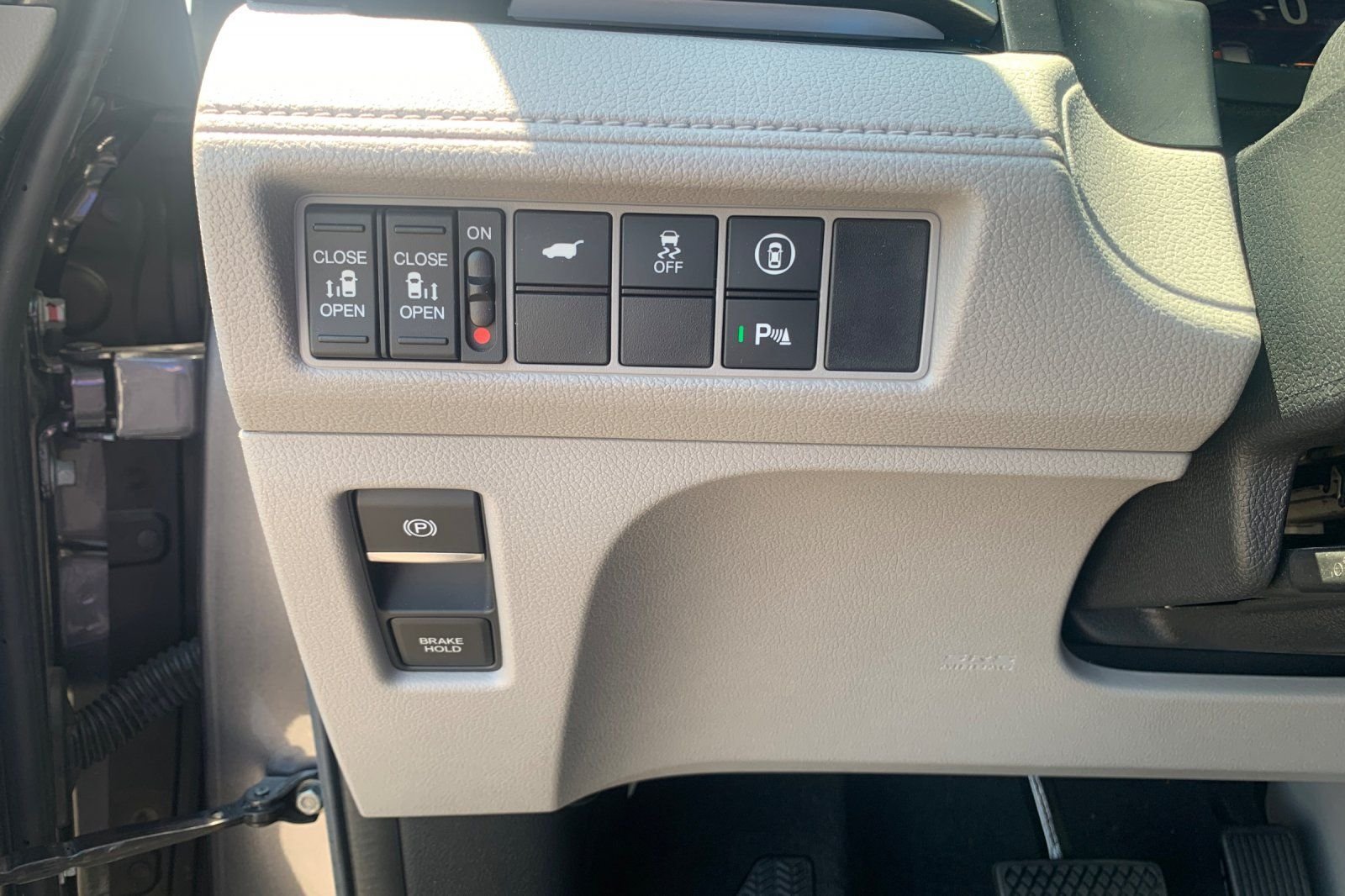 Certified Used 2024 Gray Honda Touring image 35