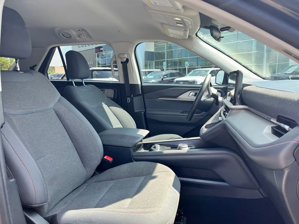 Used 2025 Black Ford Active image 7