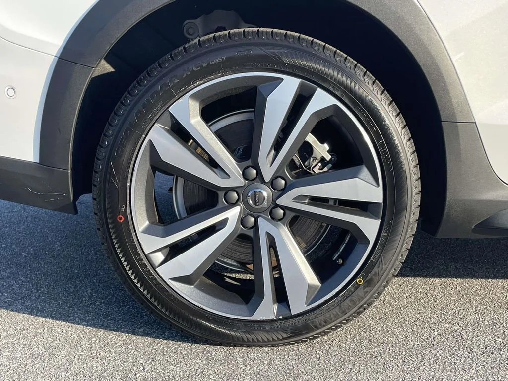 2025 Volvo V60 Cross Country Plus - Photo 31