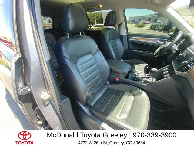 Used 2019 Silver Volkswagen SEL Premium image 26