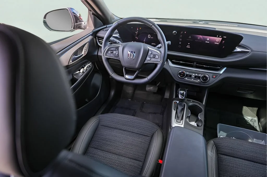 Used 2024 Ebony Twilight Metallic Buick Preferred image 24
