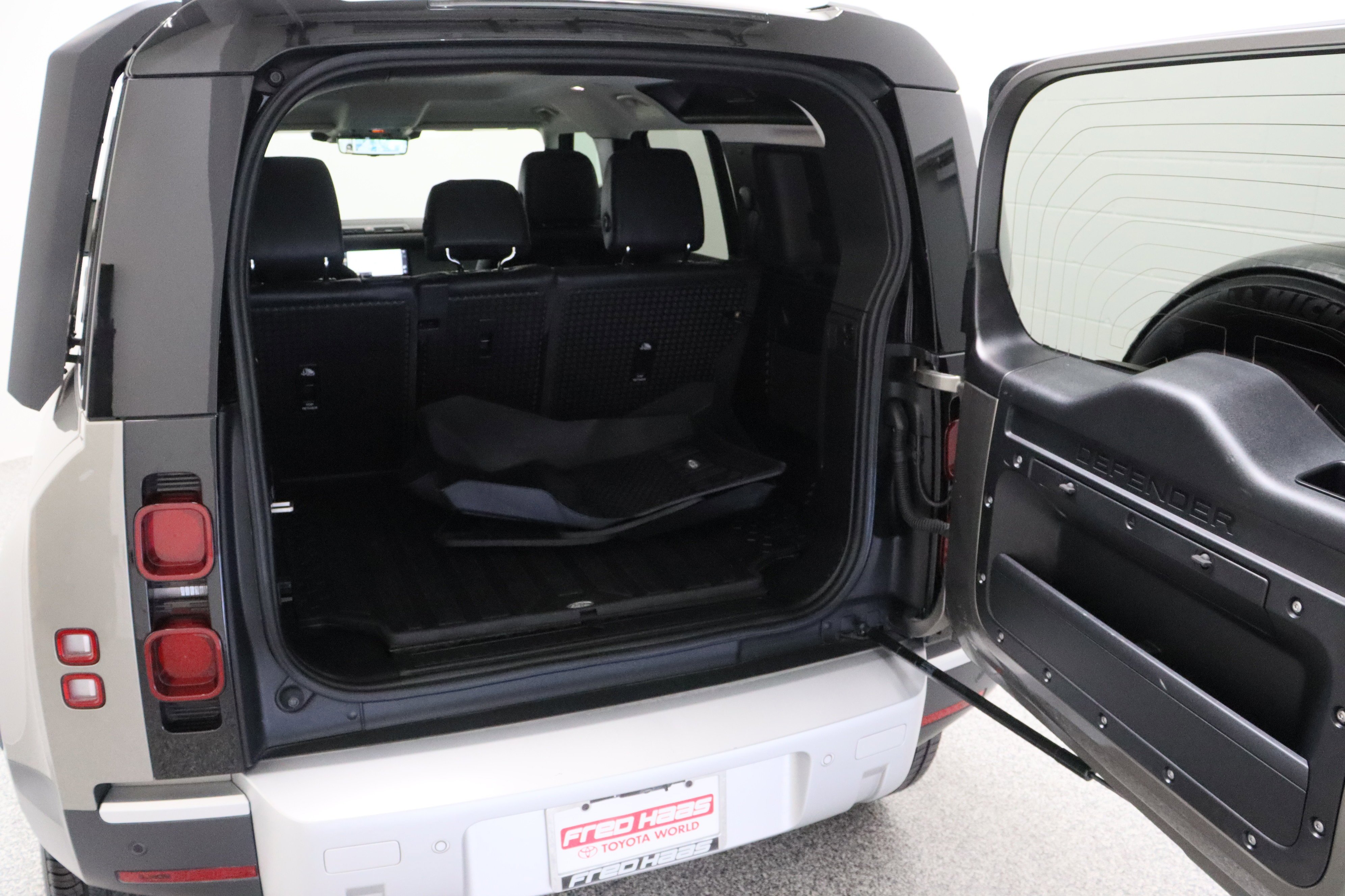 Used 2021 BROWN Land Rover SE 3.0T/Electric image 33
