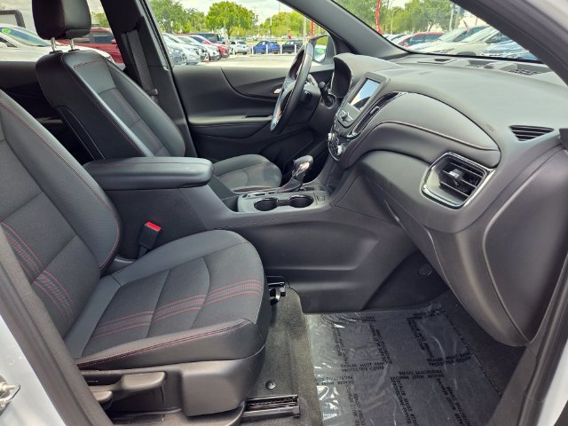 Used 2024 Summit White Chevrolet RS image 15